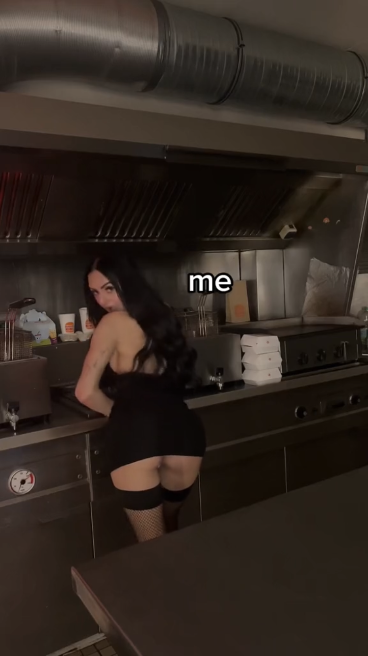 2023-05-12-02.35.44.png